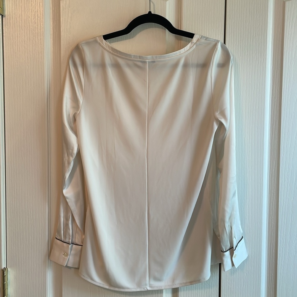 Ann Taylor Long Sleeve White Blouse XS - Picture 4 of 5